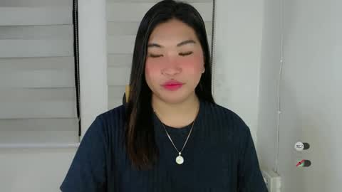 CLAIRE online show from 8, 3, 2025