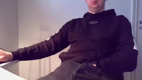 clamshive7 online show from 14, 5, 2026