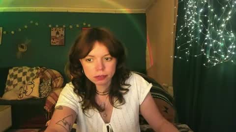 Snapshot of clancyosbourne chatting on 22, 5, 2026 Clancy online show from 22, 5, 2026