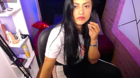 claraa luna online show from 21, 4, 2026