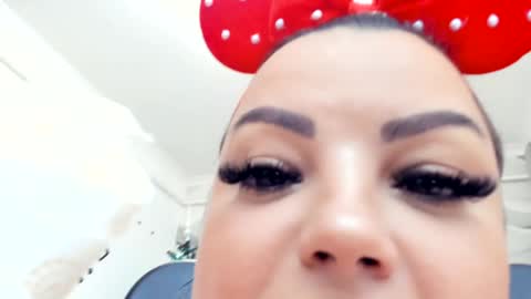 Clara and Nicky online show from 22, 12, 2024