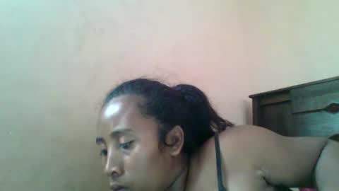 Clarah0123 online show from 13, 1, 2025