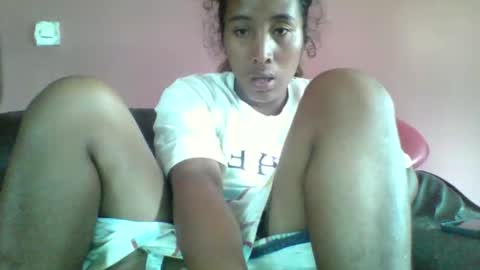 Clarah0123 online show from 22, 12, 2025