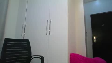 clara11 online show from 22, 10, 2025