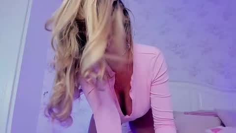 ClaraHazel online show from 16, 10, 2025