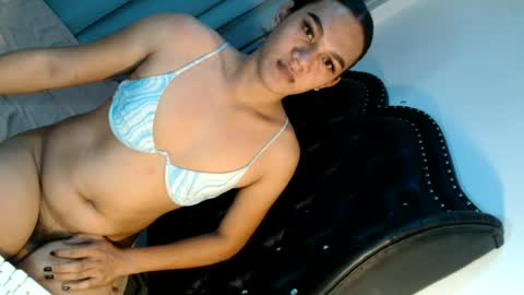 Snapshot of clarissa_swet chatting on 3, 8, 2026 clarissa online show from 3, 8, 2026