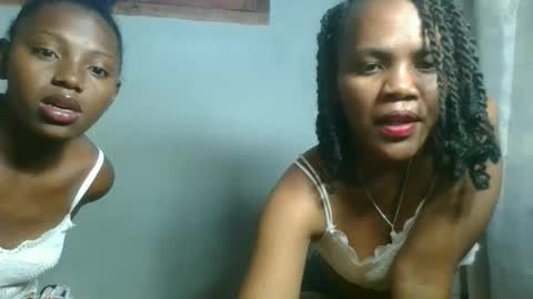 Snapshot of clarisse98 chatting on 13, 10, 2025 clarisse98 online show from 13, 10, 2025