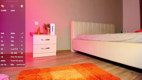 Yumi online show from 4, 12, 2025