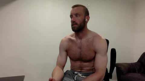 Snapshot of clarkecock chatting on 17, 4, 2026 Clarke Cock online show from 17, 4, 2026