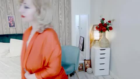 Classy Tinna online show from 19, 3, 2026