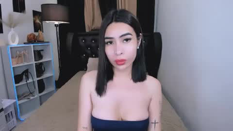 Snapshot of claudia_empress chatting on 20, 4, 2026 Naughty Claudia online show from 20, 4, 2026