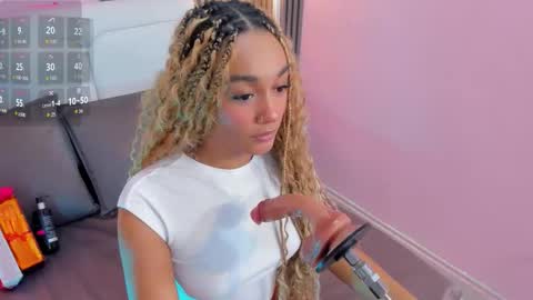 clauwdeen  wolf online show from 17, 12, 2025