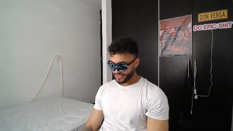 Snapshot of claybrown_ chatting on 25, 7, 2026 Clay online show from 25, 7, 2026