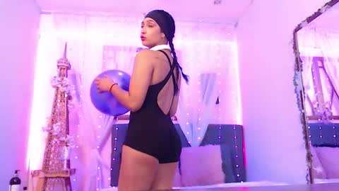 Snapshot of cleo_fox chatting on 11, 10, 2025 Cleo online show from 11, 10, 2025