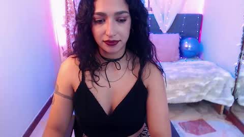Snapshot of cleo_fox chatting on 13, 10, 2025 Cleo online show from 13, 10, 2025