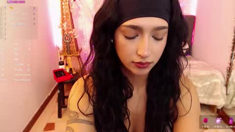 Snapshot of cleo_fox chatting on 13, 11, 2025 Cleo online show from 13, 11, 2025