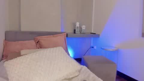 . Cleo Jhonson . online show from 20, 2, 2026