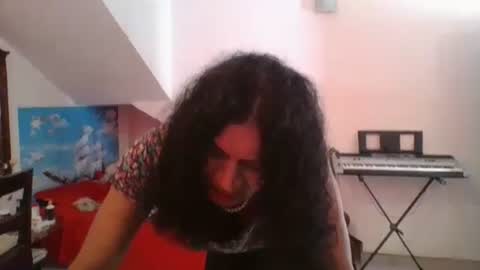 Cleopatra online show from 22, 9, 2025