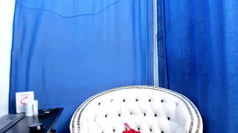 Snapshot of cleopatra_trans chatting on 18, 9, 2025 online show from 18, 9, 2025