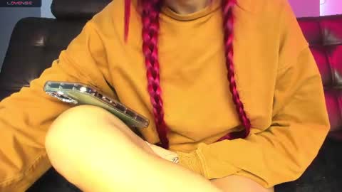 Snapshot of cleosexxx chatting on 7, 7, 2026 cleo y maikol online show from 7, 7, 2026