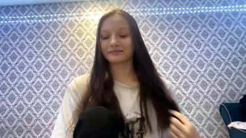 Cleo online show from 2, 12, 2025