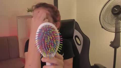 cleowhite_ online show from 12, 2, 2026