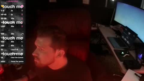 Snapshot of clicksit chatting on 10, 10, 2025 clicksit online show from 10, 10, 2025