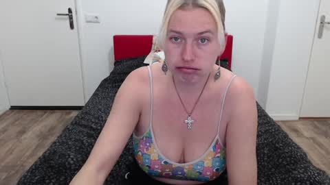 Syl  online show from 15, 1, 2025