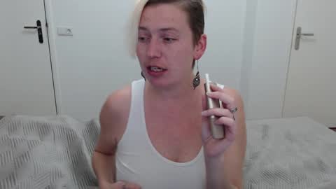 Syl  online show from 6, 2, 2025