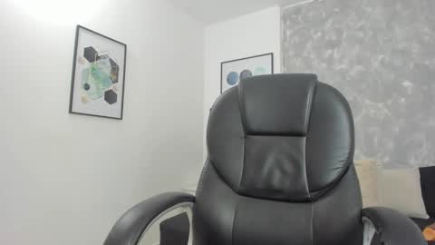 Cloe  online show from 5, 12, 2024