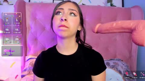 Snapshot of cloe_martinez_ chatting on 12, 1, 2025 Cloe online show from 12, 1, 2025