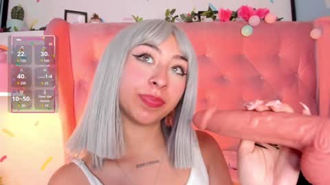 Snapshot of cloe_martinez_ chatting on 8, 2, 2025 Cloe online show from 8, 2, 2025