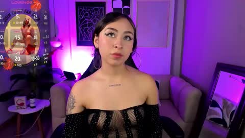 Snapshot of cloe_martinez_ chatting on 13, 10, 2025 Cloe online show from 13, 10, 2025