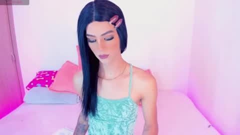 CLOE REMINTON online show from 21, 2, 2025