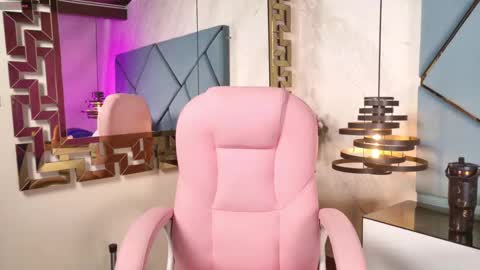 Snapshot of cloe_sm chatting on 9, 10, 2025 Cloe online show from 9, 10, 2025