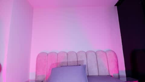 Cloe  Stanfort online show from 27, 11, 2025