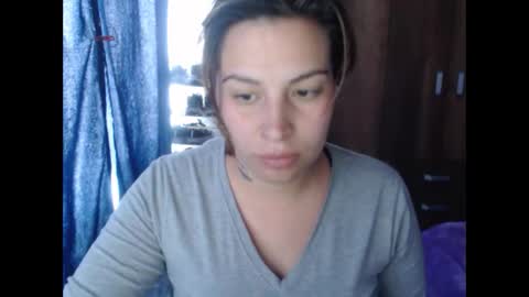 Snapshot of cloepussy chatting on 26, 11, 2025 cloepussy online show from 26, 11, 2025