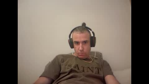 Snapshot of cloudzandcouples chatting on 4, 12, 2025 m1tch online show from 4, 12, 2025