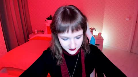 Snapshot of clover_red chatting on 24, 12, 2024 Clover follow me online show from 24, 12, 2024