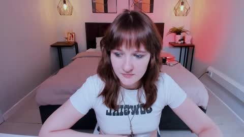 Snapshot of clover_red chatting on 2, 2, 2025 Clover follow me online show from 2, 2, 2025