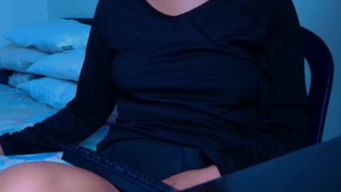Meggan y Thiago online show from 9, 12, 2024