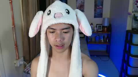 clyde_twinkx online show from 10, 4, 2026