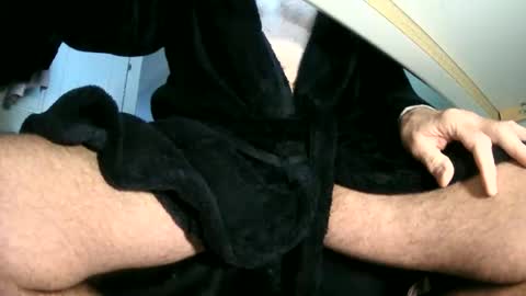 Snapshot of cockneegeezer chatting on 27, 2, 2025 Ask me online show from 27, 2, 2025