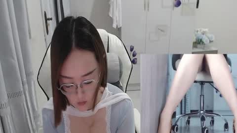 Snapshot of coco_coo chatting on 5, 7, 2026 coco online show from 5, 7, 2026