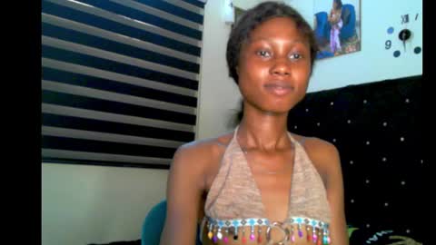 coco_petitqueen online show from 19, 1, 2025