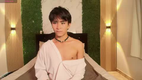 Snapshot of cococumps chatting on 28, 6, 2026 COCO online show from 28, 6, 2026