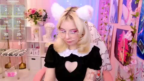 Mia online show from 9, 3, 2025