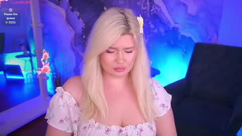 Snapshot of cocosecretss chatting on 30, 4, 2026 onlyfans amyleyy online show from 30, 4, 2026