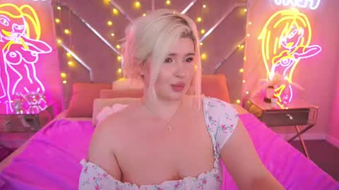 Snapshot of cocosecretss chatting on 9, 5, 2026 onlyfans amyleyy online show from 9, 5, 2026