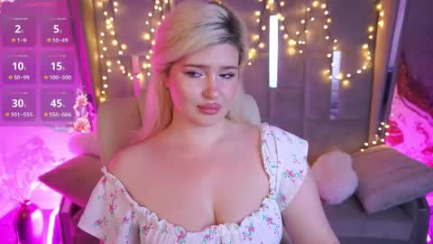 Snapshot of cocosecretss chatting on 4, 6, 2026 onlyfans amyleyy online show from 4, 6, 2026